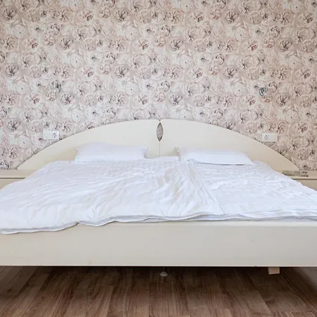 Apartament Szigligeti Mandula Kert Vendeghaz *