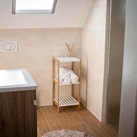 Apartament Szigligeti Mandula Kert Vendeghaz Szigliget